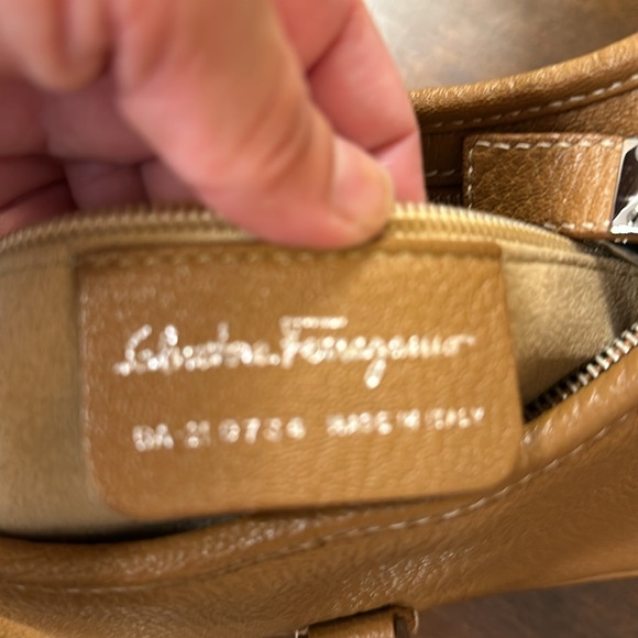Salvatore Ferragamo Leather Bag - Picture 7 of 9